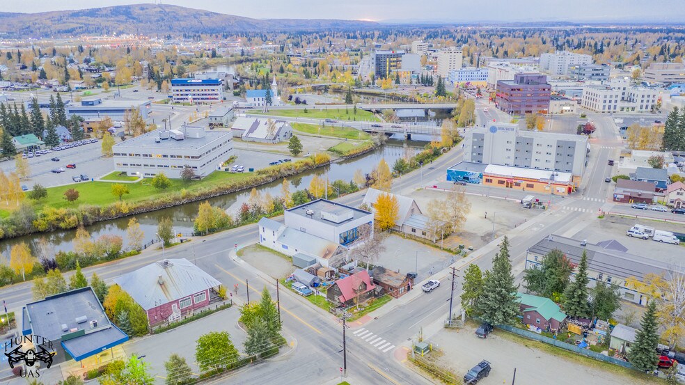 819 First Ave, Fairbanks, AK à vendre - Aérien – Image 3 sur 5