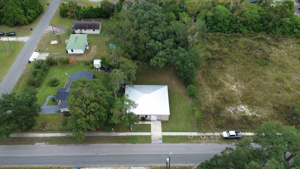 323 M L King, Macclenny, FL à vendre - Vidéo sur l’annonce professionnelle – Image 2 sur 24