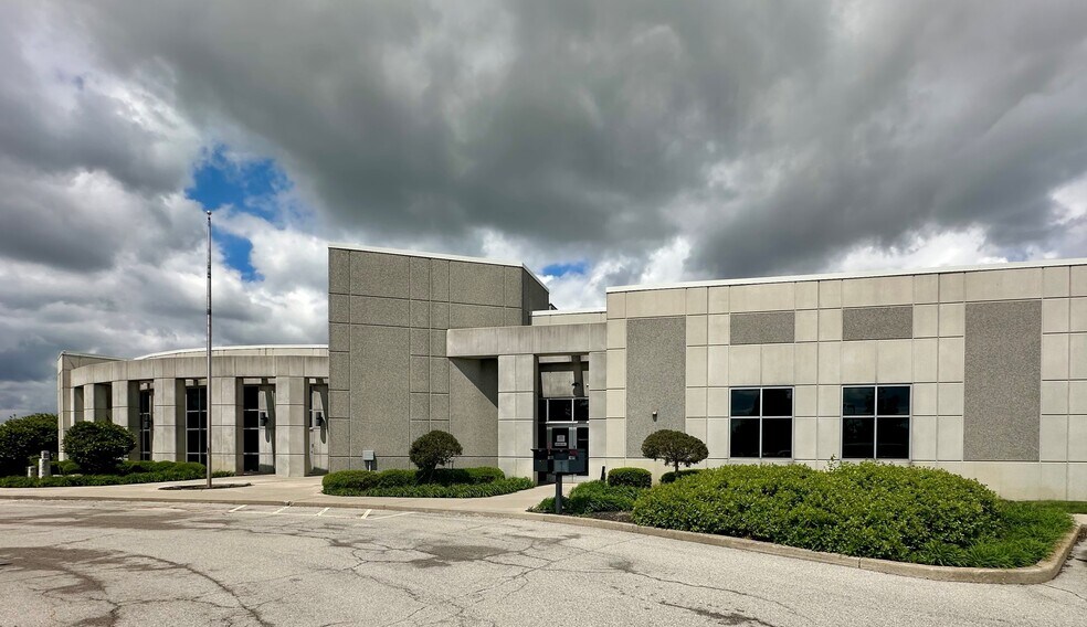 14450 Getz Rd, Noblesville, IN à vendre - Photo de l’immeuble – Image 1 sur 24