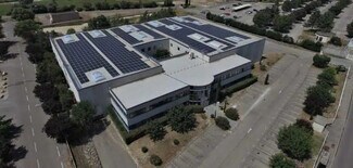 Plus de détails pour Local d'activités à louer