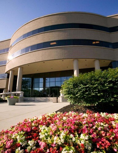 2545 Farmers Dr, Columbus, OH à louer - Photo de l’immeuble – Image 2 sur 3