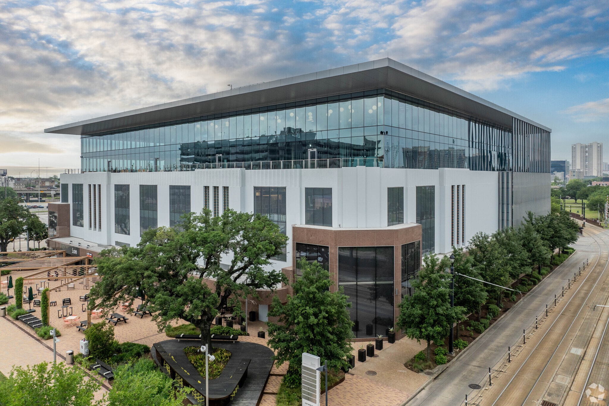 4201 Main St, Houston, TX à louer Photo principale– Image 1 sur 2