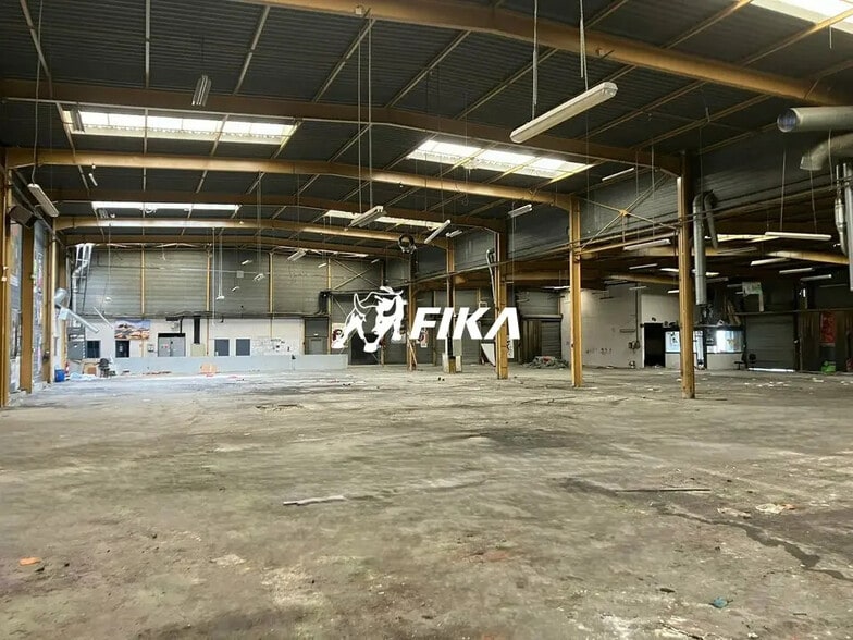 Local d'activités dans Toulouse à vendre - Photo de l’immeuble – Image 2 sur 3