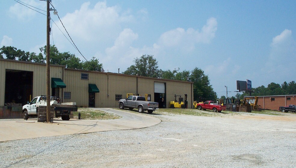 2506 Flat Shoals Rd SE, Conyers, GA à vendre - Photo de l’immeuble – Image 3 sur 10