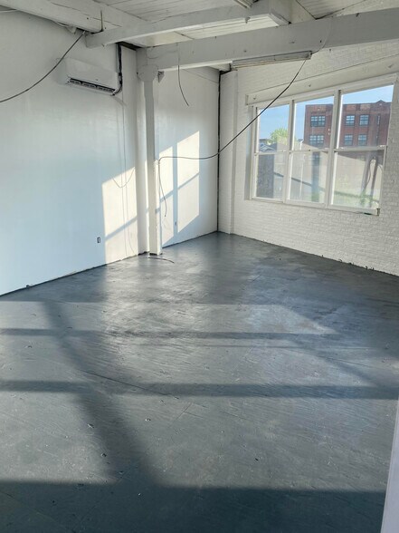 60 Dickerson St, Newark, NJ à louer - Photo intérieure – Image 3 sur 50