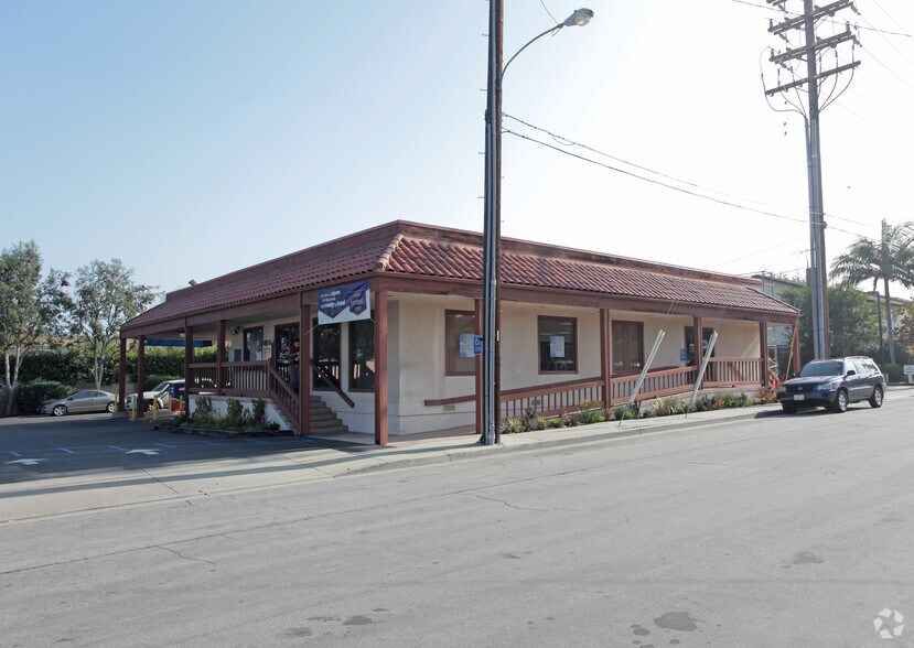 2270 Pacific Coast Hwy, Lomita, CA à louer - Photo principale – Image 1 sur 2