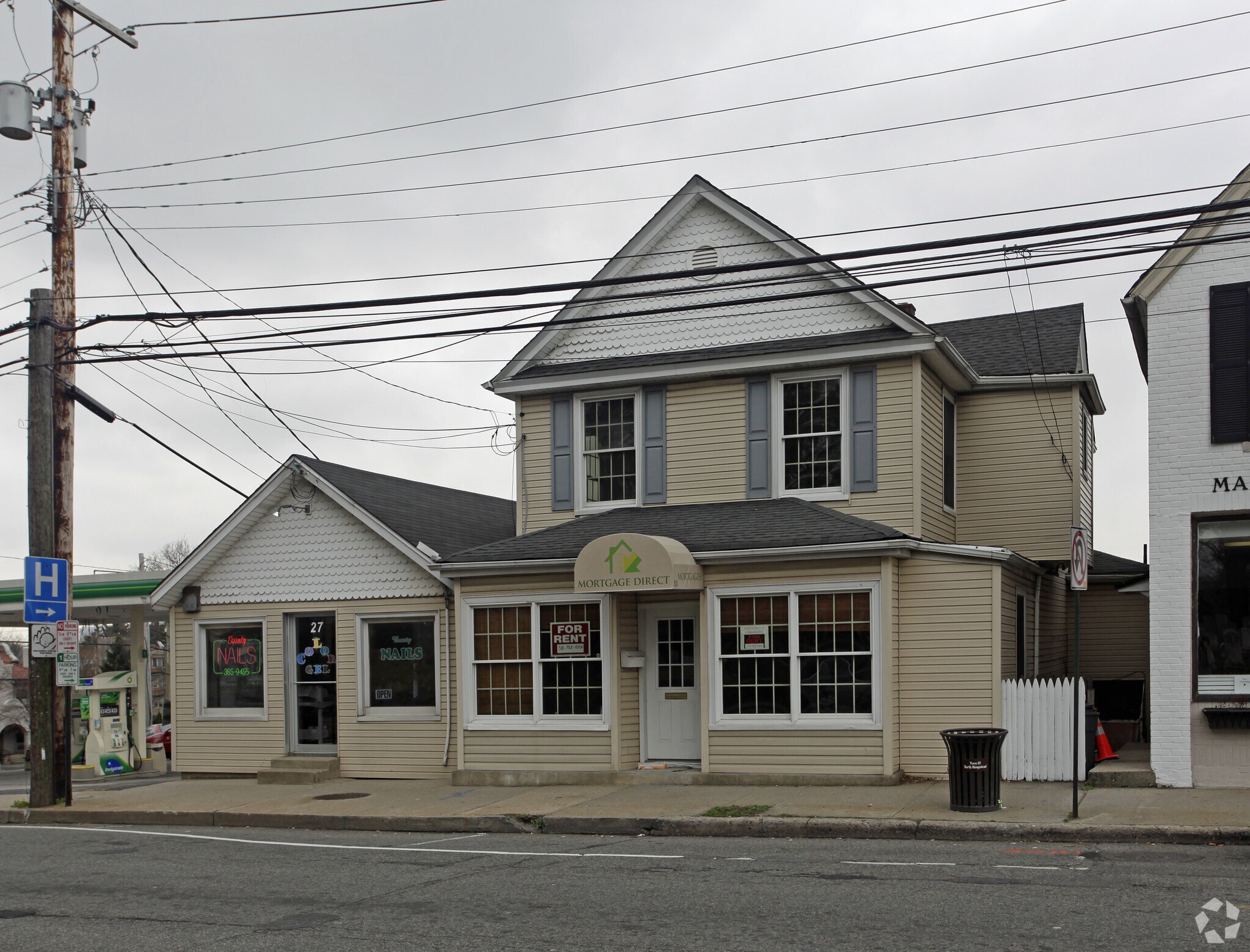 27-33 Plandome Rd, Manhasset, NY à louer Photo principale– Image 1 sur 3
