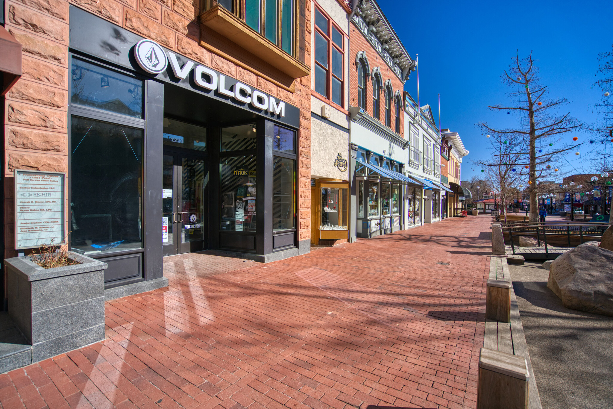 1219-1223 Pearl St, Boulder, CO à louer Photo de l’immeuble– Image 1 sur 7