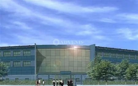 Bureau dans Chanteloup-les-Vignes à louer - Photo de l’immeuble – Image 3 sur 6