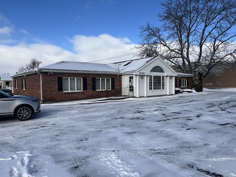 1430 Colvin Blvd, Buffalo, NY à vendre - Photo principale – Image 1 sur 19