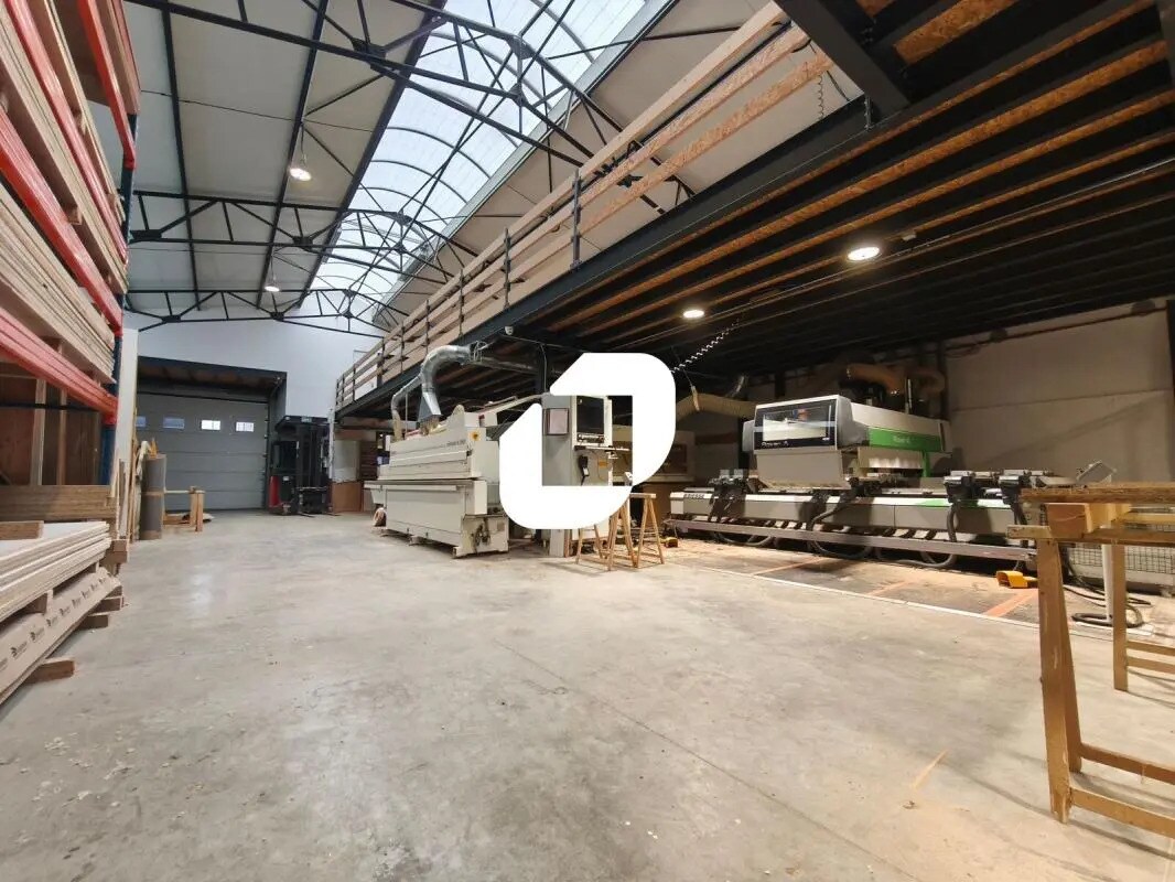 Local d'activités dans Villeneuve-Saint-Georges à vendre Photo intérieure– Image 1 sur 7