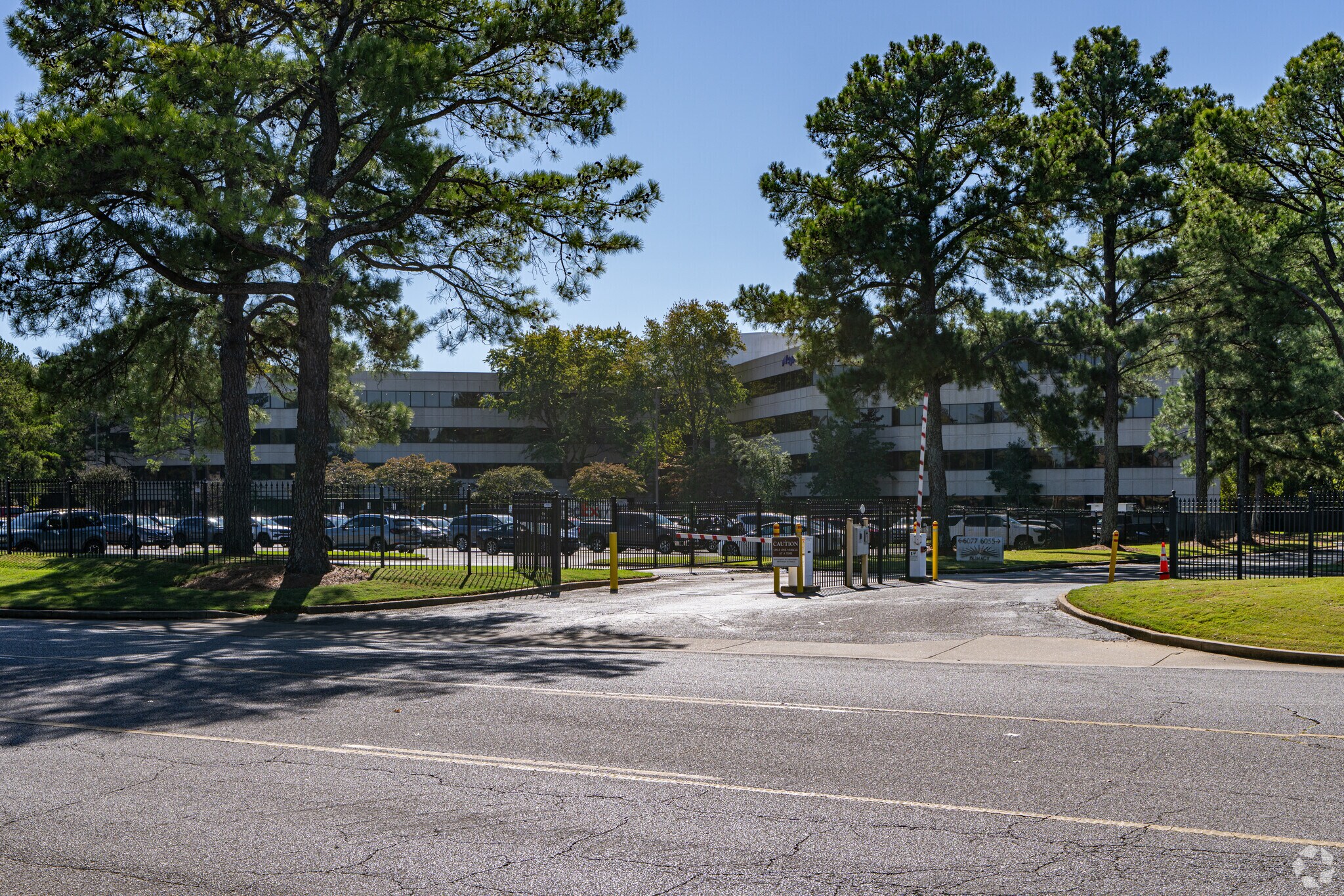 6077 Primacy Pky, Memphis, TN à louer Photo principale– Image 1 sur 3