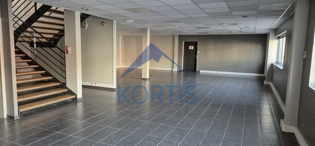 Plus de détails pour 50 Rue Jean Zay, Saint-Priest - Bureau, Local d'activités à louer