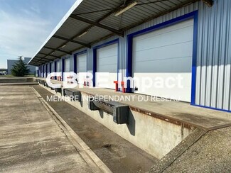 Plus de détails pour Local d'activités à louer