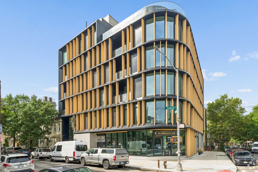 28 Herbert St, Brooklyn, NY à louer - Photo de l’immeuble – Image 3 sur 9