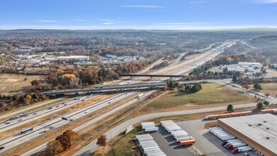 1481 Pleasant Valley Dr, Manchester, CT à louer Photo intérieure– Image 2 sur 12