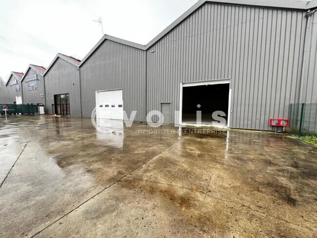 Plus de détails pour Bureau, Local d'activités à louer