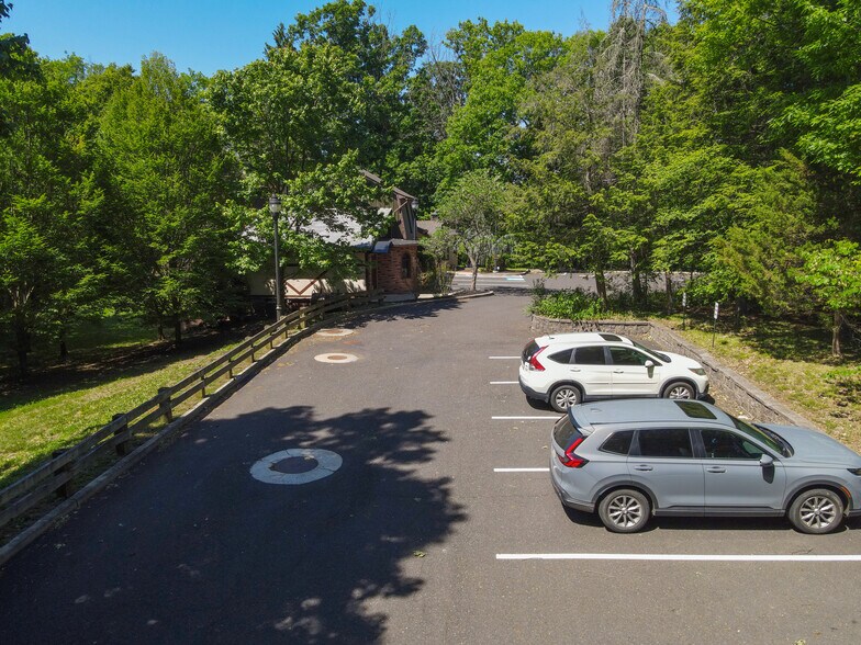 419 York Rd, New Hope, PA à vendre - Photo de l’immeuble – Image 2 sur 22