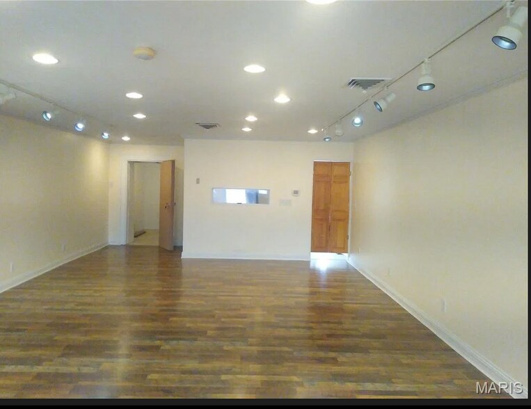 301 W Broadway, Steeleville, IL à vendre - Photo intérieure – Image 2 sur 13