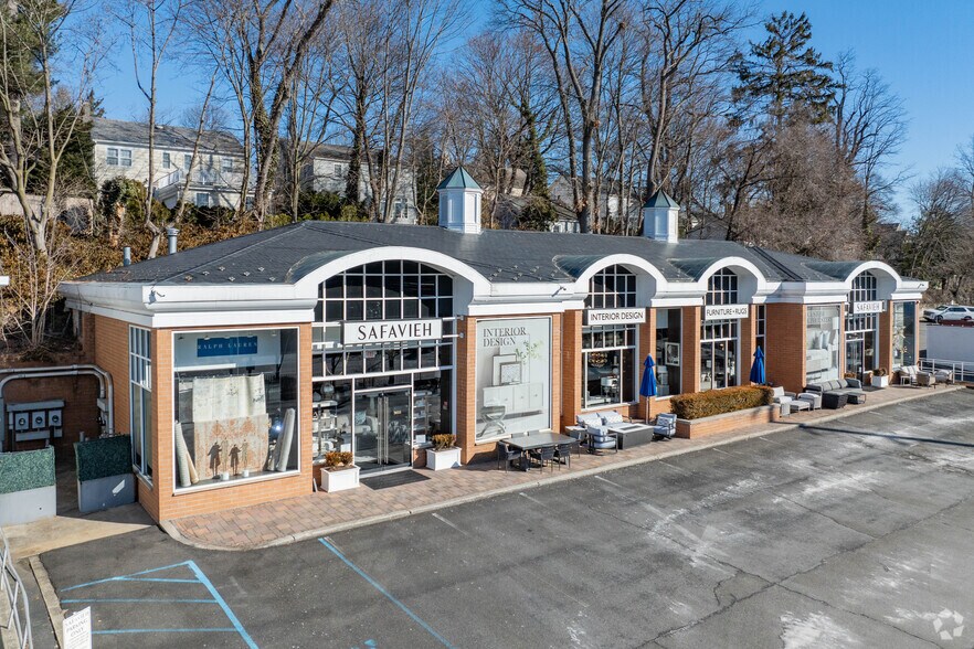 1649 Northern Blvd, Manhasset, NY à louer - Photo de l’immeuble – Image 2 sur 13