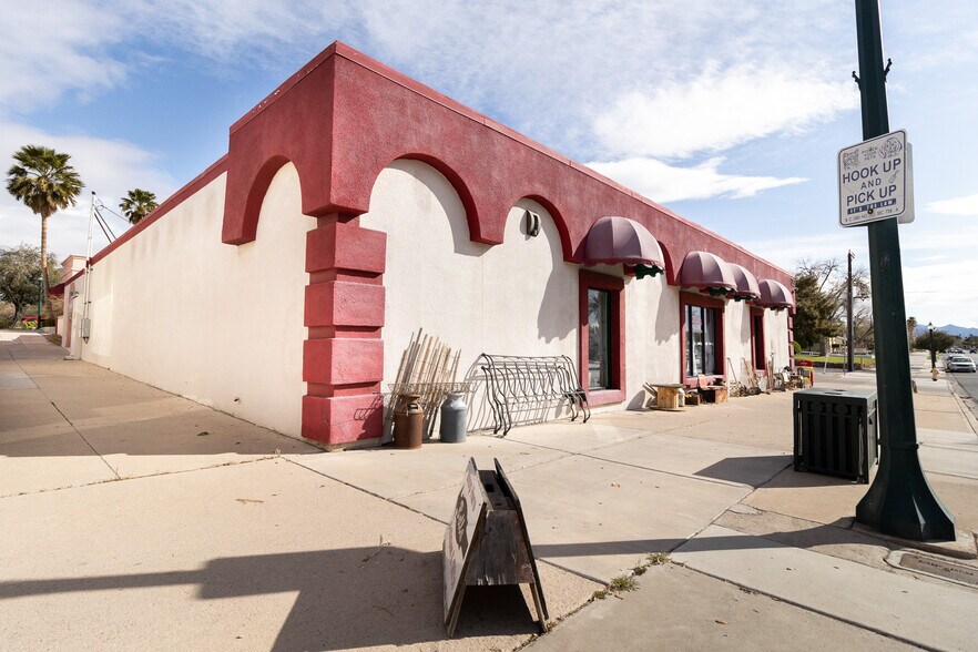 1212 Wyoming St, Boulder City, NV à vendre - Photo de l’immeuble – Image 2 sur 58