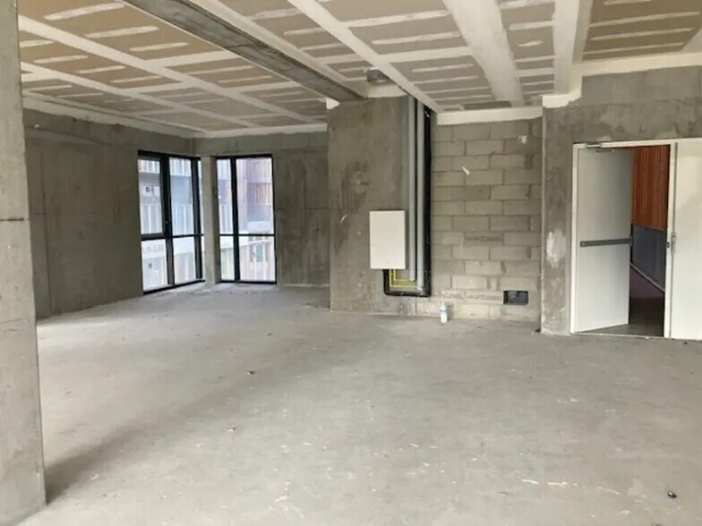 Bureau dans L'ILE-SAINT-DENIS à vendre - Photo intérieure – Image 2 sur 7
