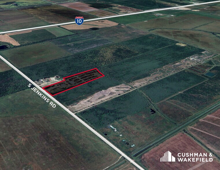 801 S Jenkins Rd, Anahuac, TX à louer - Aérien – Image 2 sur 2