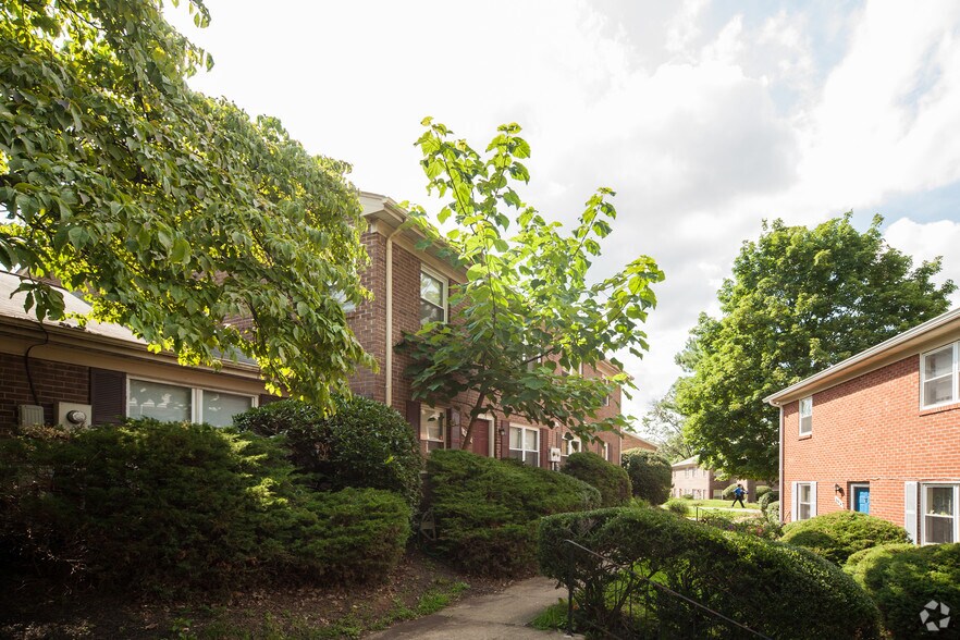 9502-9781 Hagel Cir, Lorton, VA à vendre - Photo de l’immeuble – Image 3 sur 10