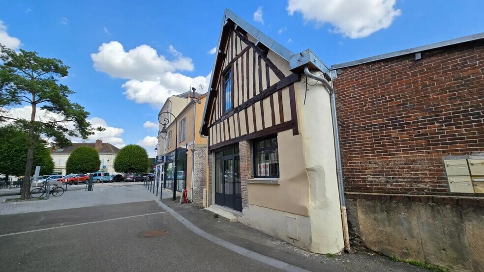 Local commercial dans Dreux à louer - Photo de l’immeuble – Image 3 sur 8
