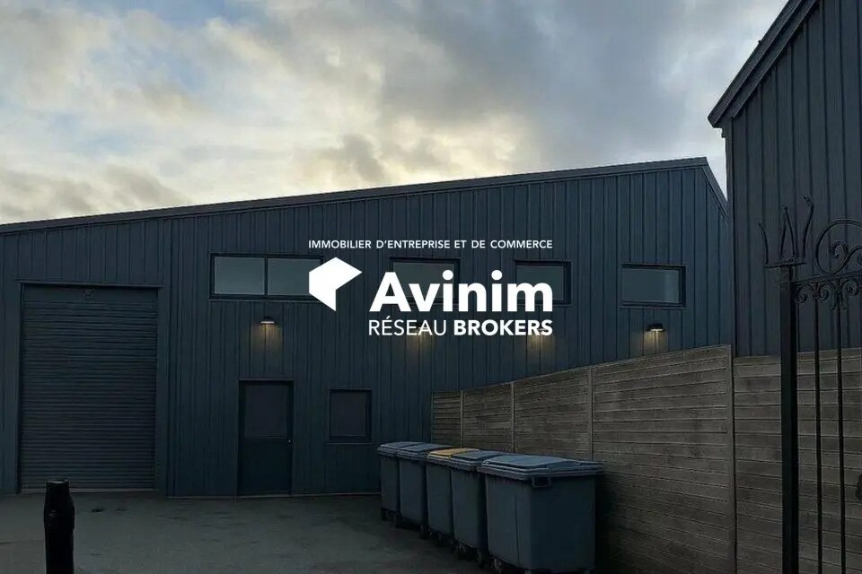 Industriel/Logistique dans Juilly à louer Photo de l’immeuble– Image 1 sur 8