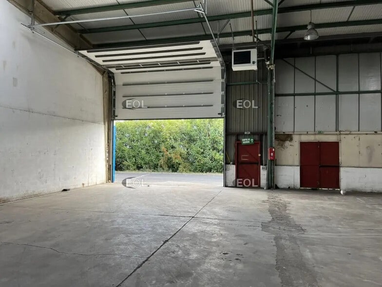 Industriel/Logistique dans Argenteuil à louer - Photo de l’immeuble – Image 3 sur 4