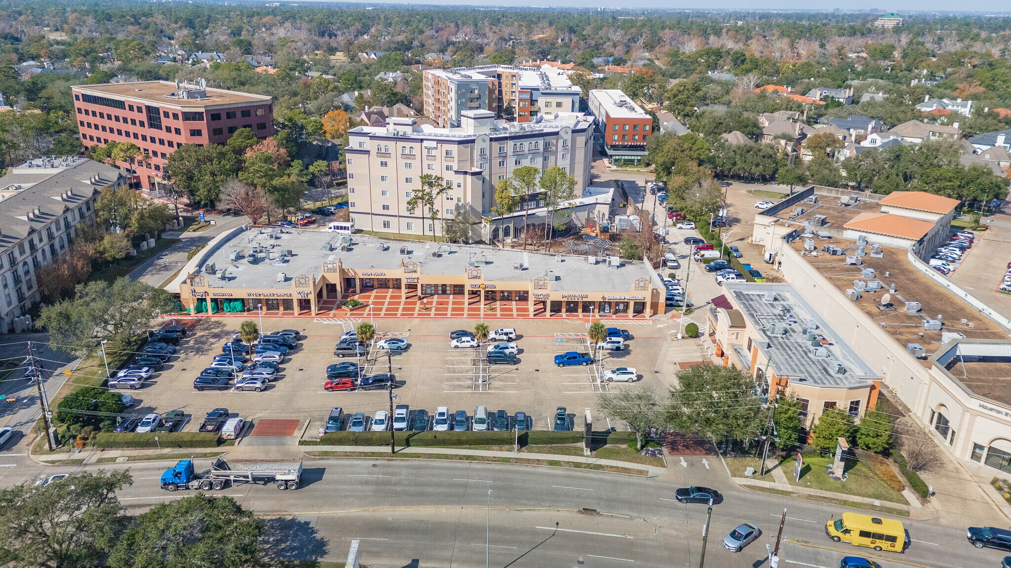 5750 Woodway Dr, Houston, TX à louer Photo principale– Image 1 sur 16