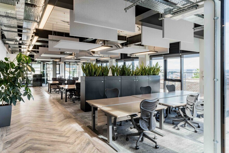 40 Berkeley Sq, Bristol à louer - Photo de l’immeuble – Image 3 sur 9