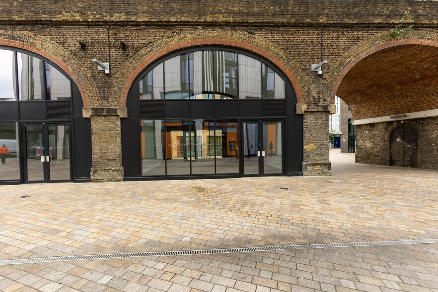 Patcham Ter, Londres à louer - Photo de l’immeuble – Image 3 sur 6