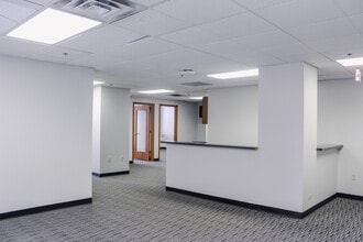 77 Monroe Center St NW, Grand Rapids, MI à louer Photo intérieure– Image 1 sur 8