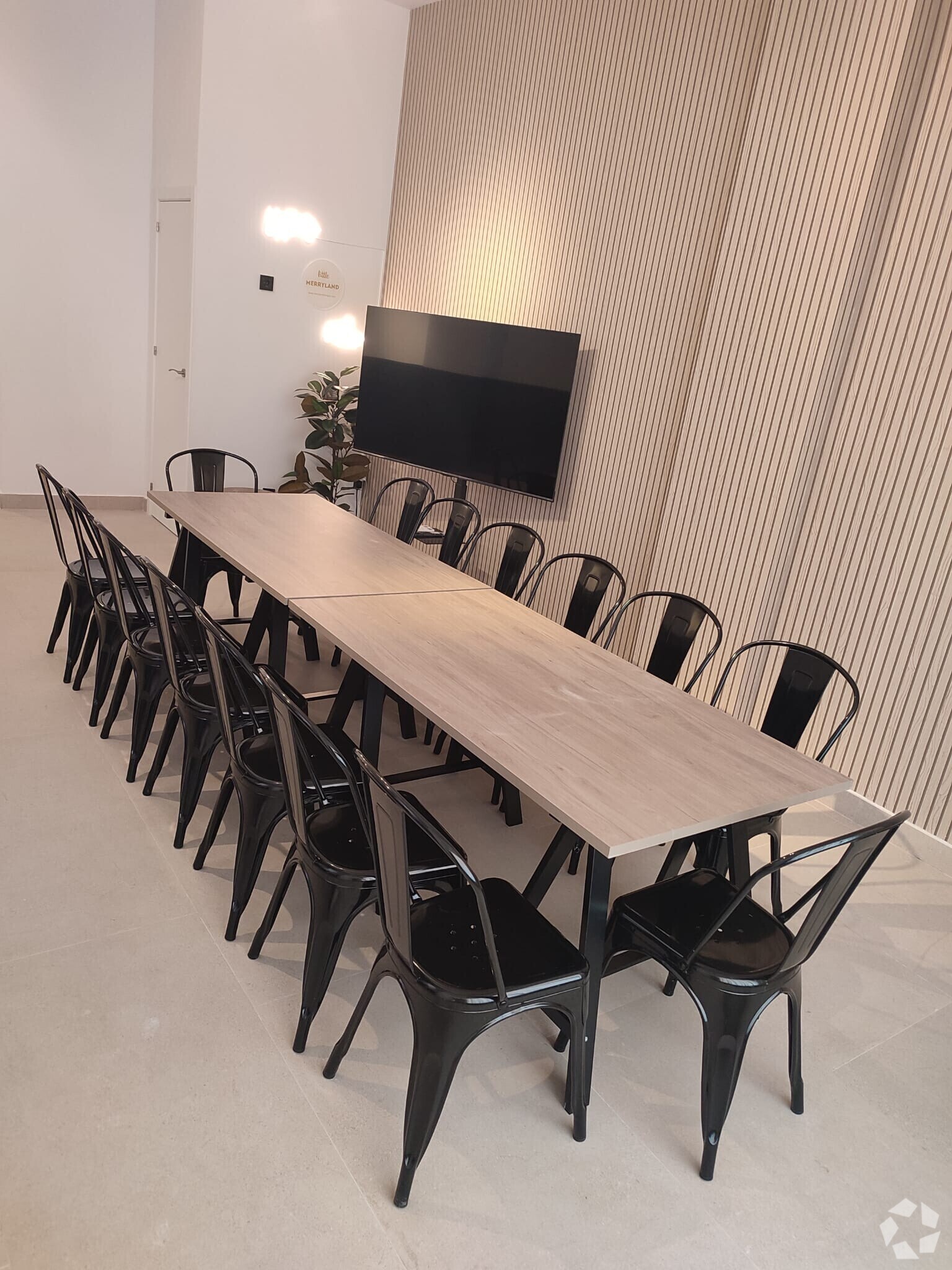 Immeuble residentiel dans Torrejón de Ardoz, Madrid à vendre Photo intérieure– Image 1 sur 2