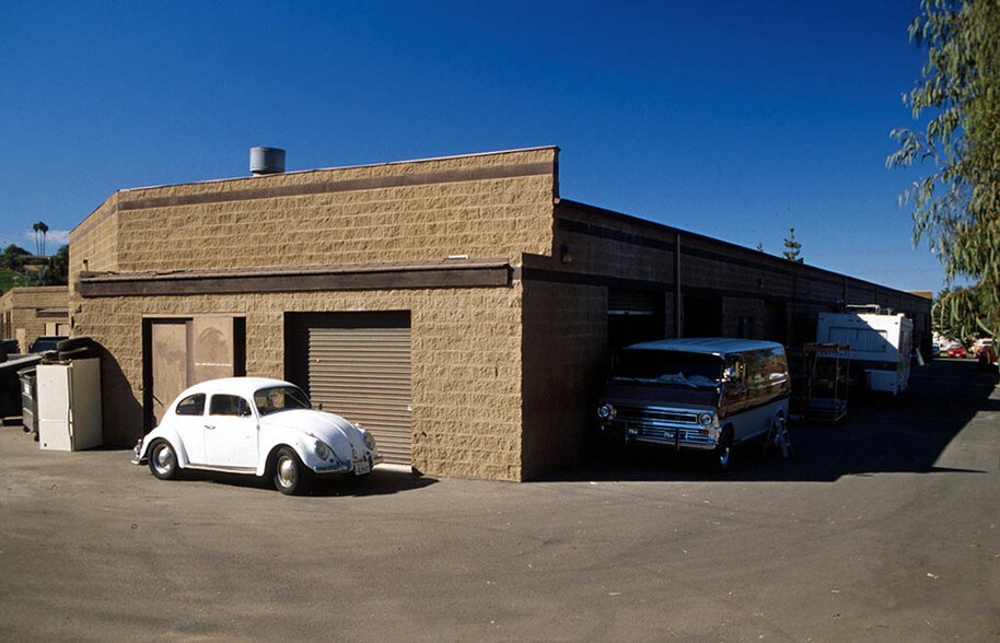 2244 S Santa Fe Ave, Vista, CA à louer - Autre – Image 2 sur 5