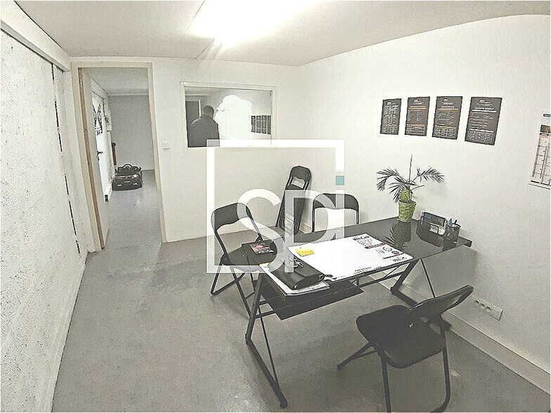 Bureau dans Cournon-d'Auvergne à louer - Photo intérieure – Image 2 sur 9