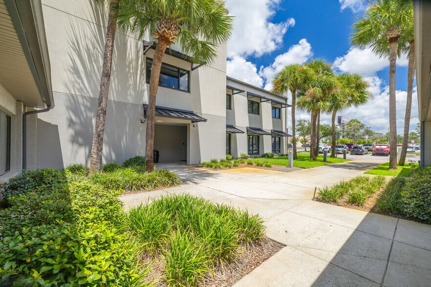 30522 US Highway 19 N, Palm Harbor, FL à louer - Photo de l’immeuble – Image 3 sur 12