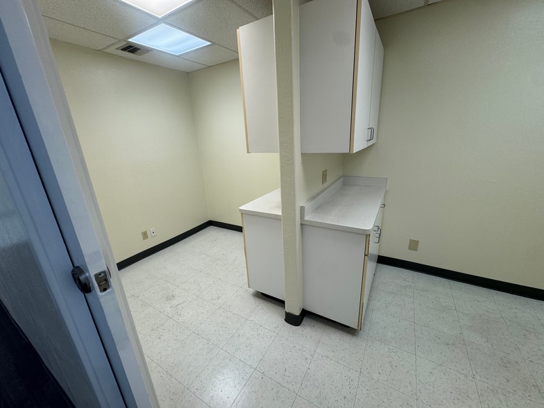 2089 Vale Rd, San Pablo, CA à vendre - Photo intérieure – Image 3 sur 16