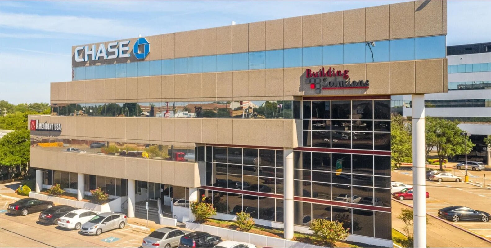 9401 Lyndon B Johnson Fwy, Dallas, TX à louer Photo de l’immeuble– Image 1 sur 4