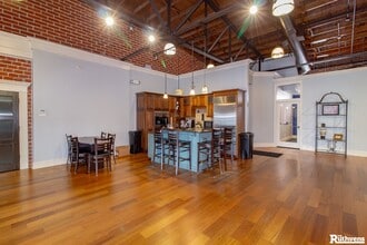 1065 S Florida Ave, Lakeland, FL à louer Photo intérieure– Image 2 sur 17