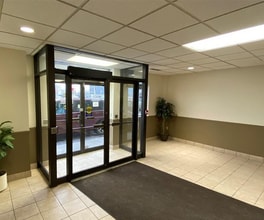 1030 Upper James St, Hamilton, ON à louer Photo intérieure– Image 2 sur 5