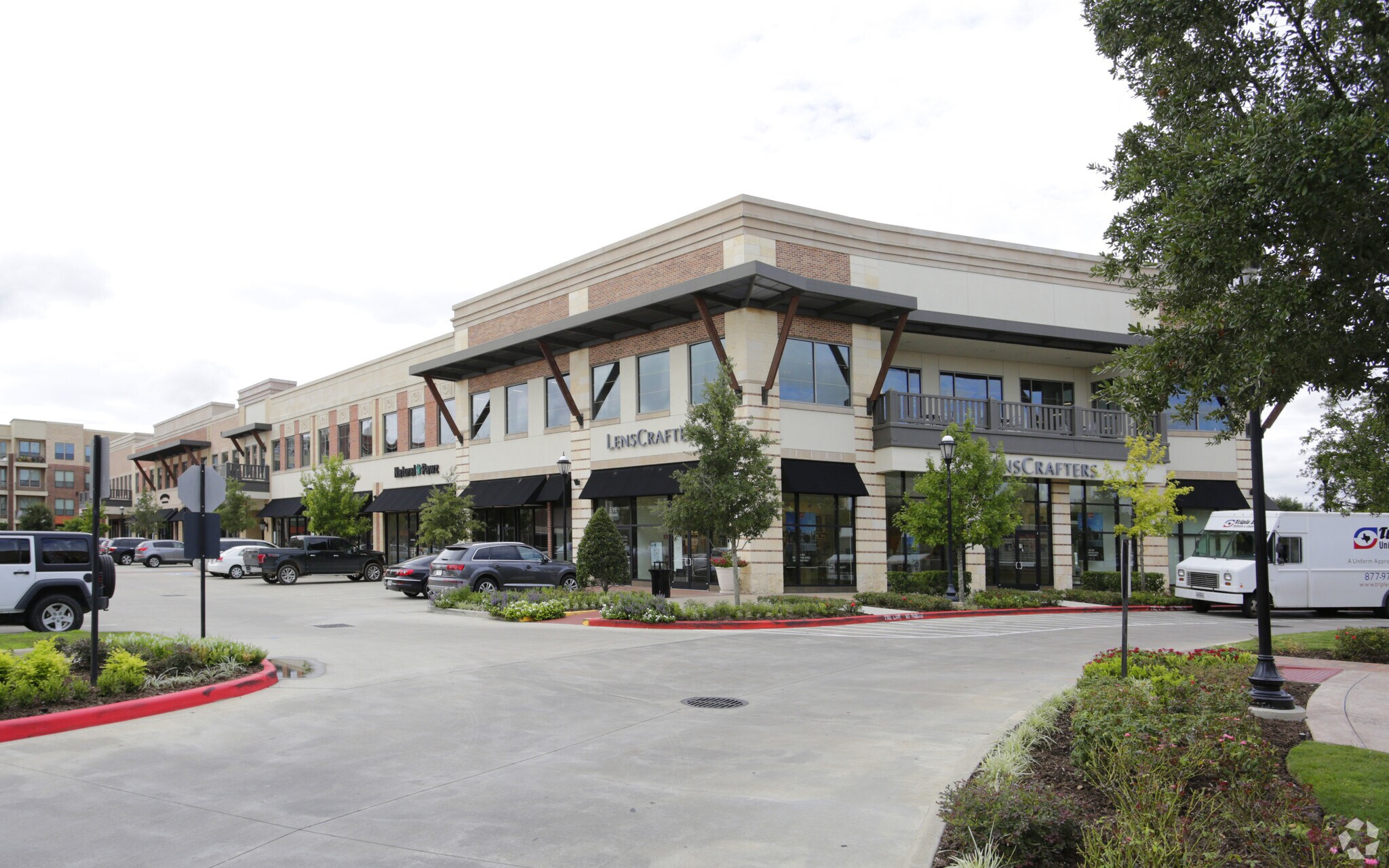 2717 Commercial Center Blvd, Katy, TX à louer Photo principale– Image 1 sur 19