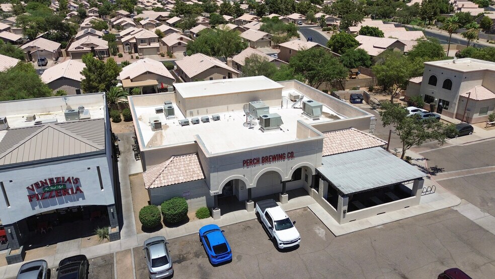 720 W Ray Rd, Gilbert, AZ à louer - Photo de l’immeuble – Image 2 sur 12