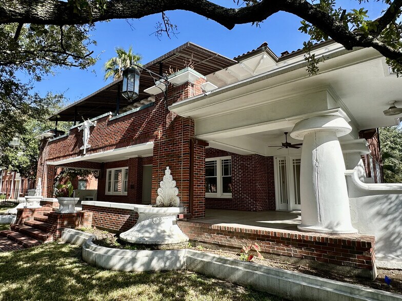 4515 Yoakum Blvd, Houston, TX à vendre - Photo principale – Image 1 sur 10