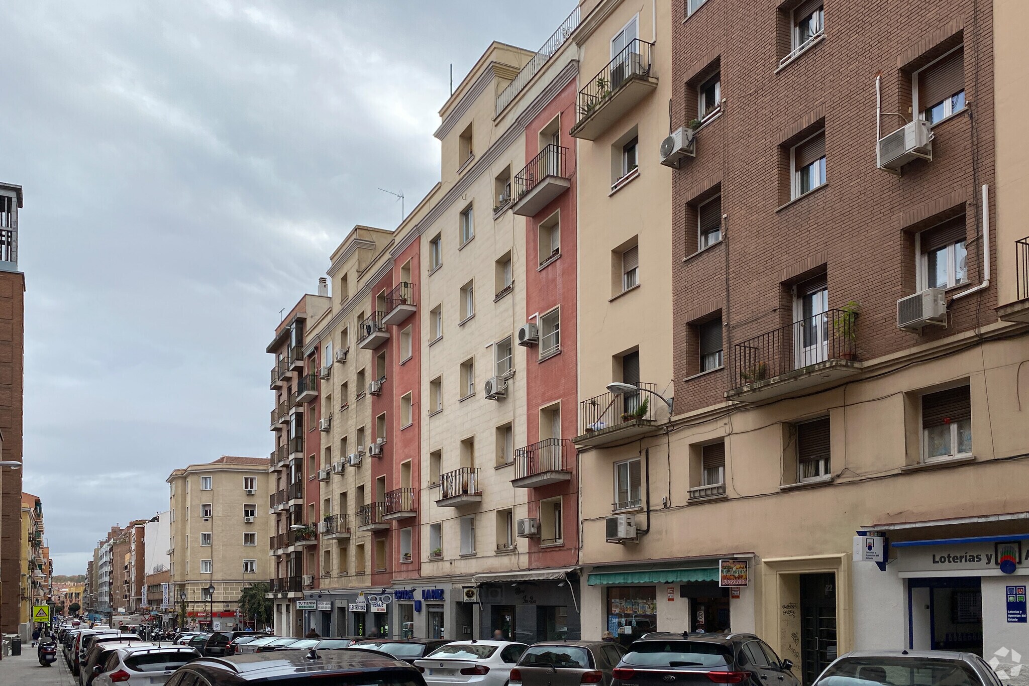 Calle De Valderribas, 24, Madrid, Madrid à louer Photo principale– Image 1 sur 3