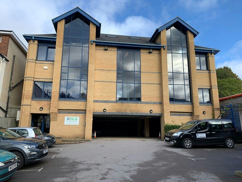 76 Dukes Rd, Southampton à louer - Photo de l’immeuble – Image 3 sur 3
