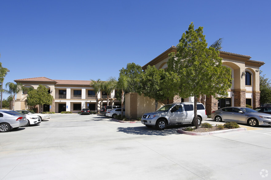 43015 Black Deer Loop, Temecula, CA à louer - Photo principale – Image 1 sur 7
