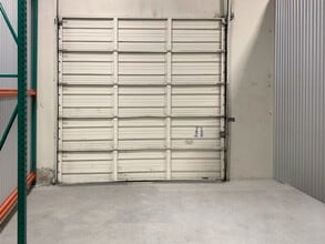 233 E Harris Ave, South San Francisco, CA à louer Photo intérieure– Image 2 sur 4